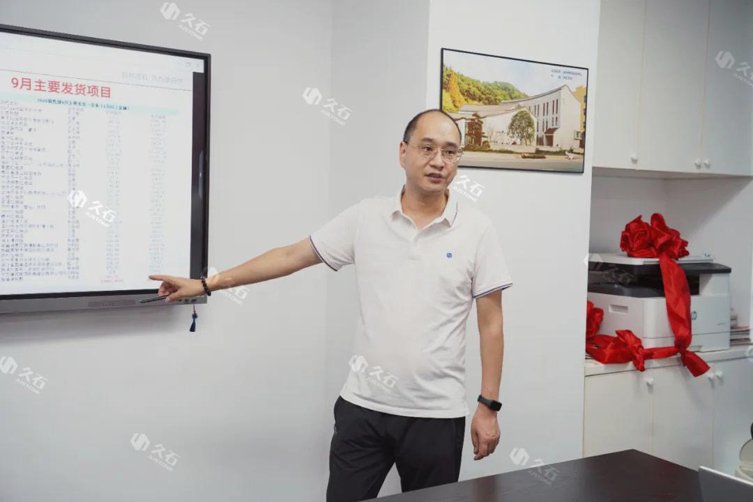 1763013173714585.jpg 640.webp (3).jpg